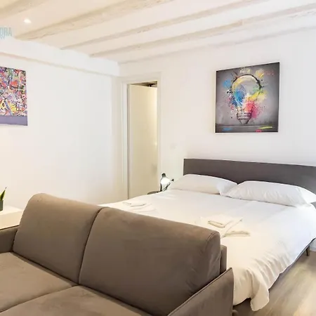 Imbriani 10a Tirabora Short Rent * Trieste